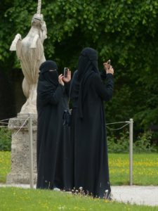 burka-117514_1280