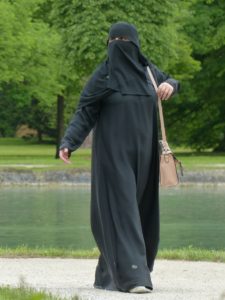 niqab-117519_1280